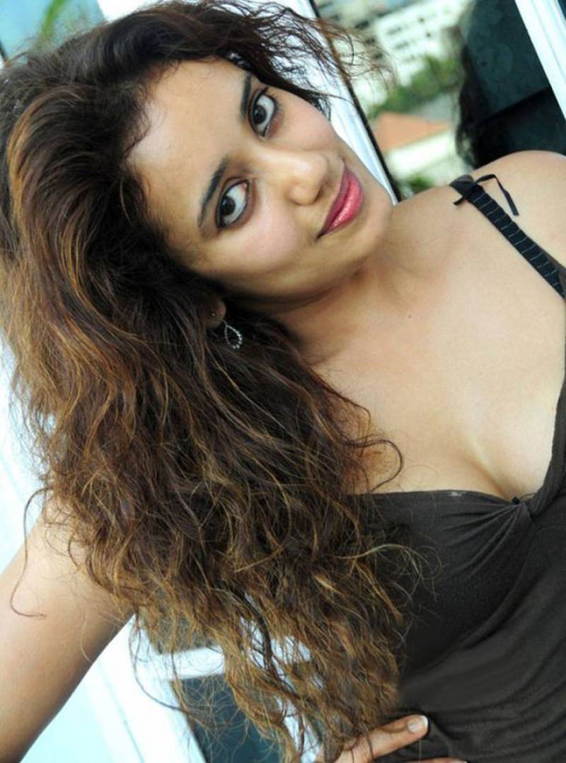 Apsera Deeshani Sriwickrama Black Dress