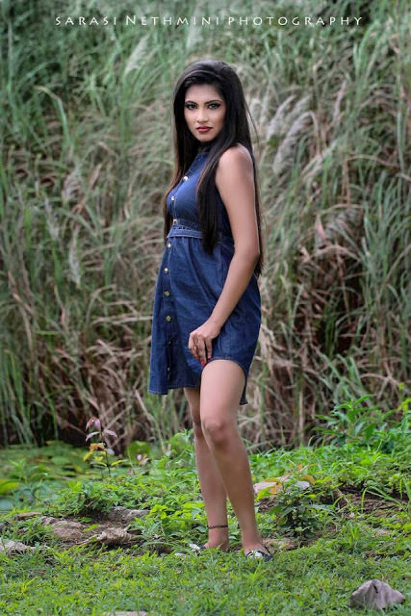 Jayani Karunarathna Hot In Flirty Dress