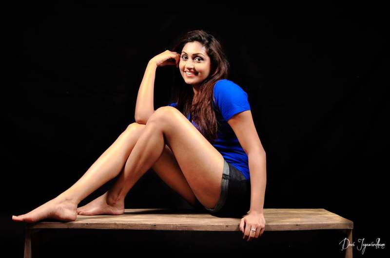 Aruni Rajapaksha In Mini Shorts