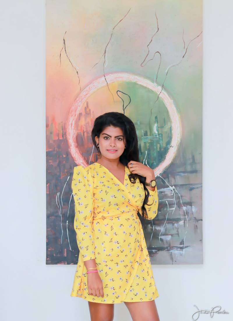 Ishi Perera In Yellow Dress