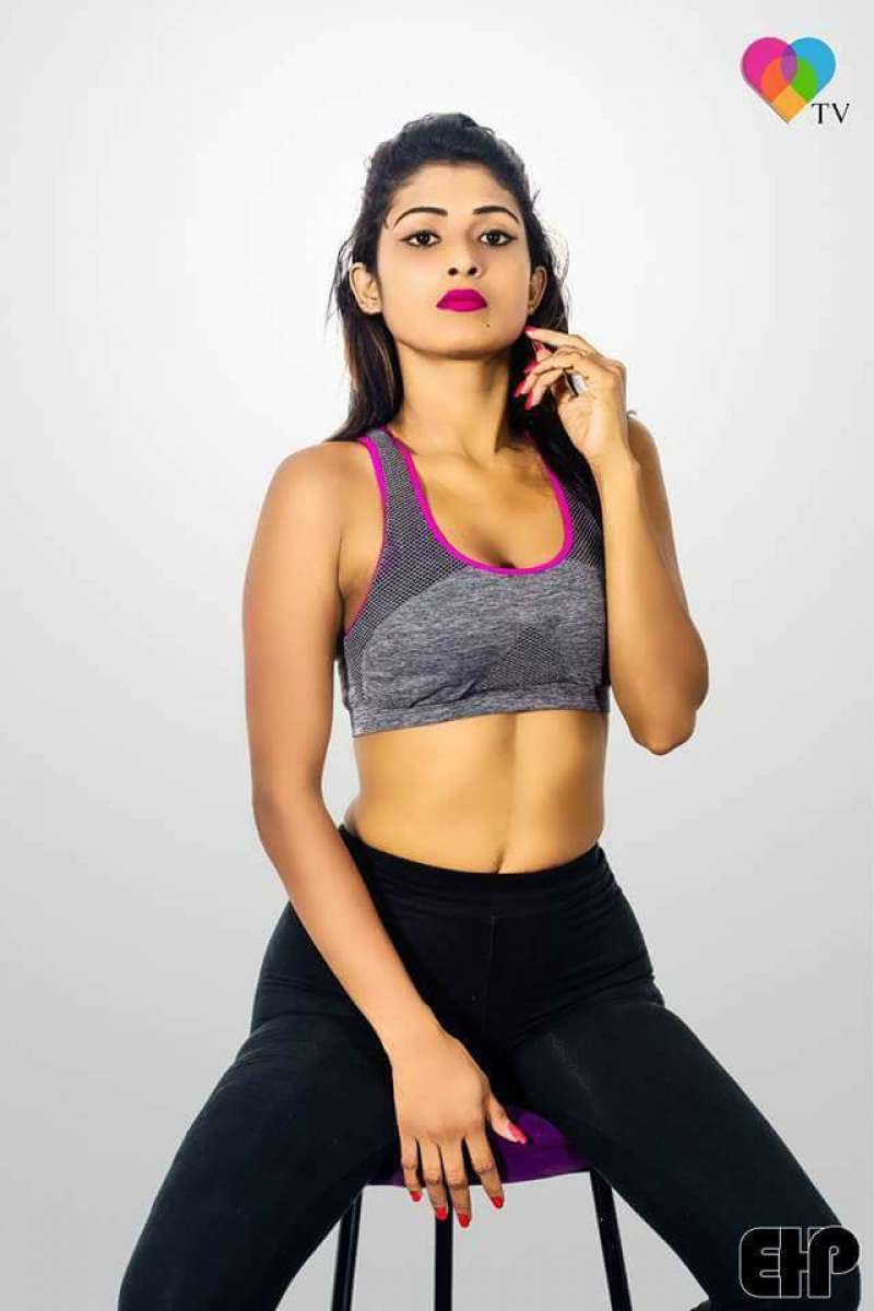 Adisha Shehani Hot In Black Workout Pants