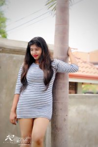 Zeeniya Roshin Clicks