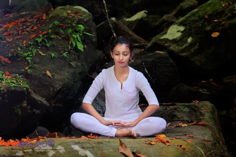 Iwanthi Achini Yoga Poses